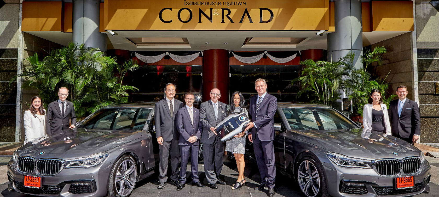 BMW THAILAND AND CONRAD BANGKOK UNVEIL PREMIUM LIMOUSINE SERVICES BY THE NEW BMW 7 SERIES BMW THAILAND AND CONRAD BANGKOK UNVEIL PREMIUM LIMOUSINE SERVICES BY THE NEW BMW 7 SERIES
